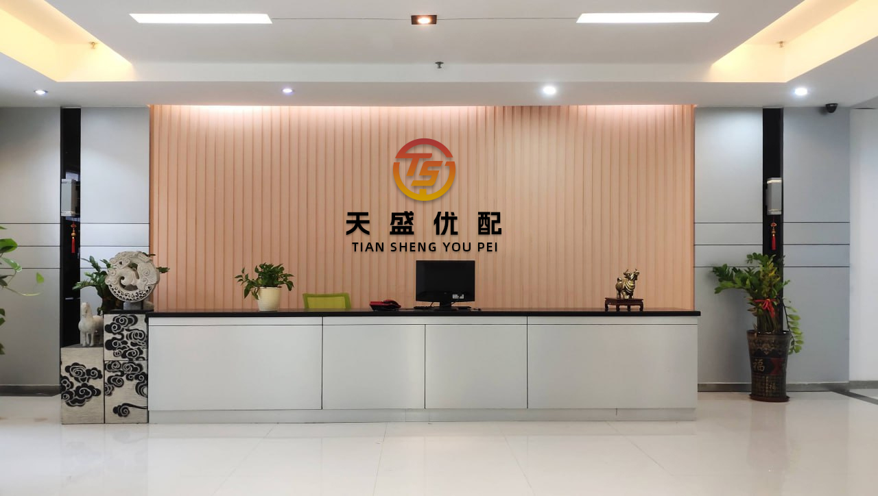 启灯网 特朗普的金卡狂想曲：带来钱、选票，还是危机？｜907编辑部